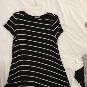 Small stripped t-shirt dress